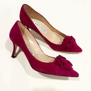 Manolo Blahnik Camelia Kitten Heel Pump Rasberry Suede 6.5 $770.00